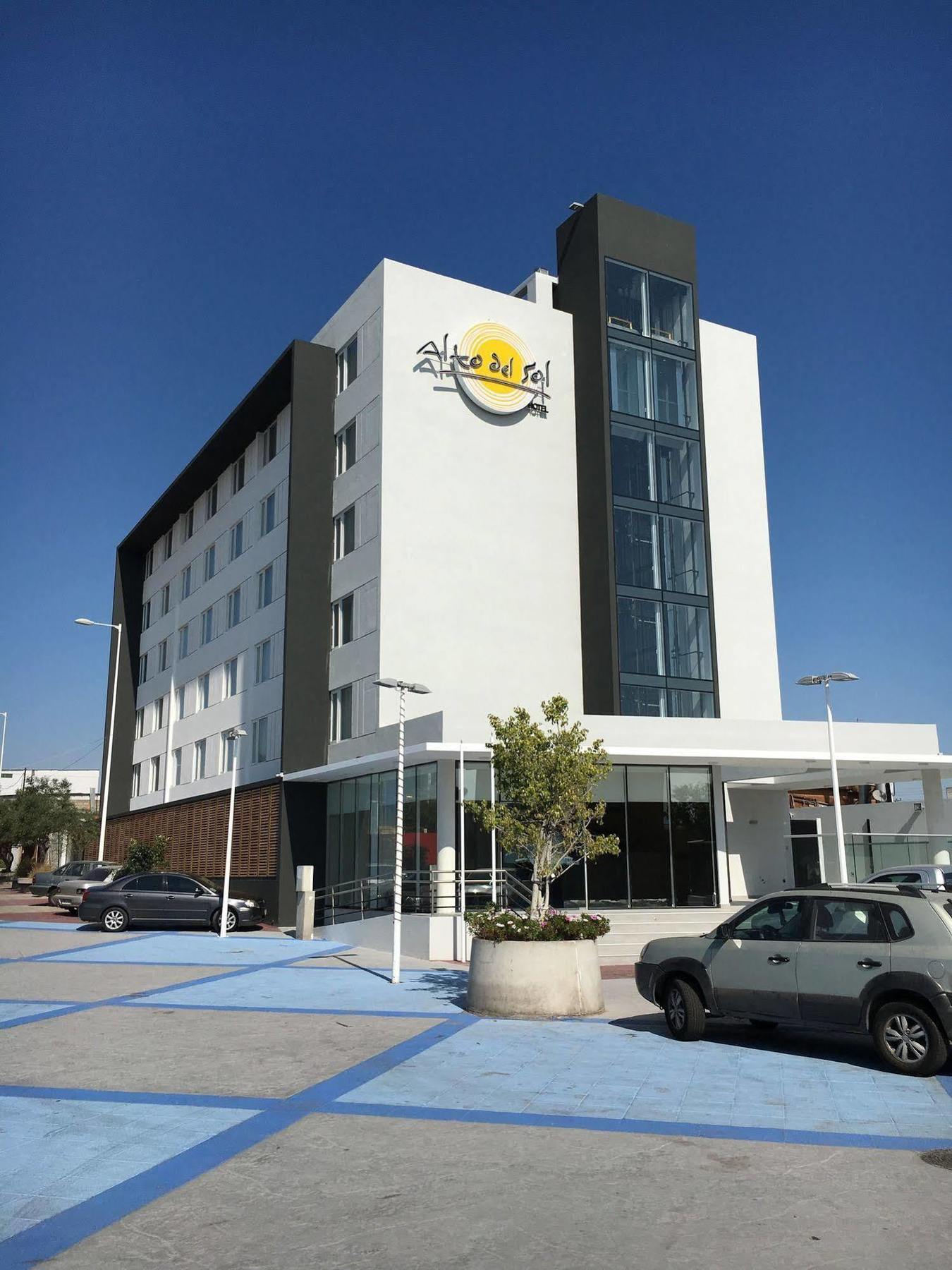 ホテル Alto Del Sol Plaza メヒヨネス エクステリア 写真